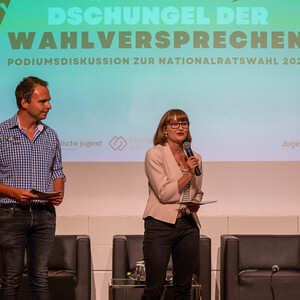 Podiumsdiskussion zur Nationalratswahl 'Im Dschungel der Wahlversprechen' 2024